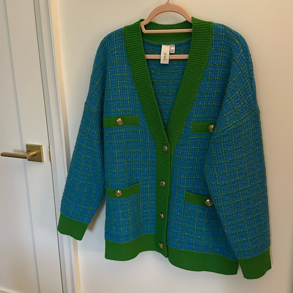 Y.A.S. Chunky cardigan with gold buttons, size XL for an oversized look